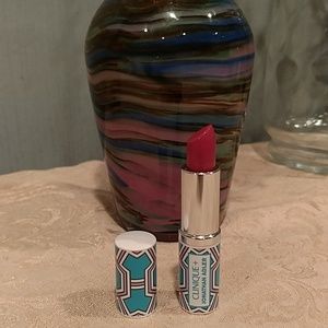 Clinique | Plum Lipstick